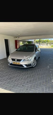 מודעת רכב סיאט לאון