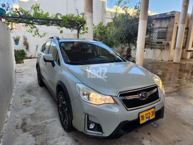 מודעת רכב סובארו XV