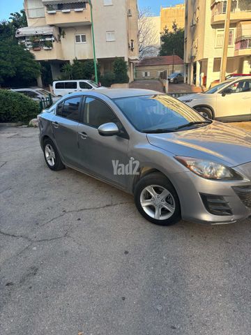 מודעת רכב מאזדה 3