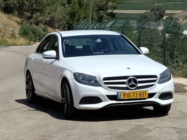 מודעת רכב מרצדס-בנץ C-class