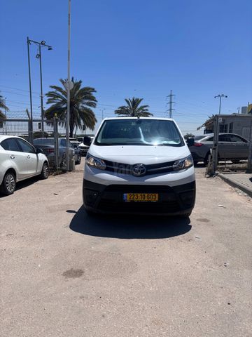 מודעת רכב טויוטה פרואייס 1