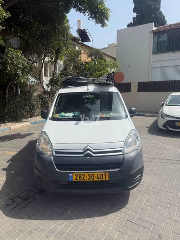 מודעת רכב סיטרואן ברלינגו