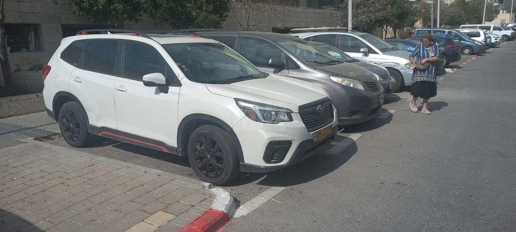 מודעת רכב סובארו פורסטר