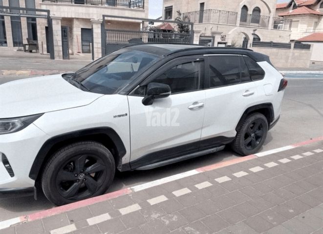 מודעת רכב טויוטה RAV4
