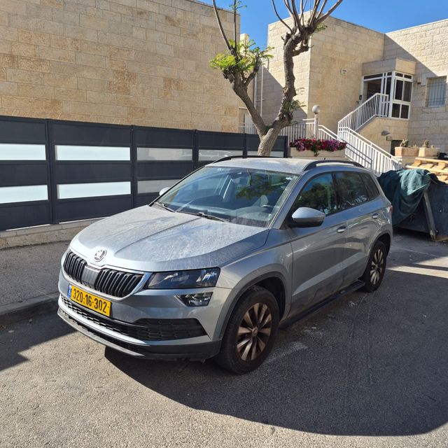 מודעת רכב סקודה קארוק