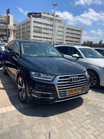 מודעת רכב אאודי Q7