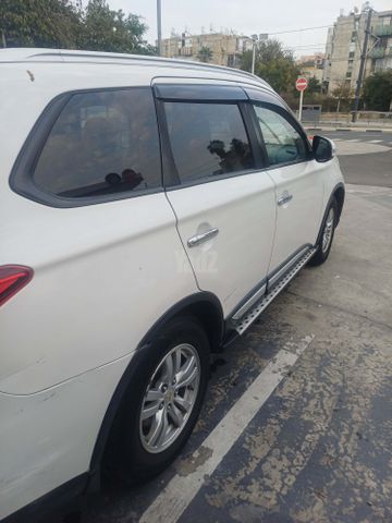 מודעת רכב מיצובישי אאוטלנדר