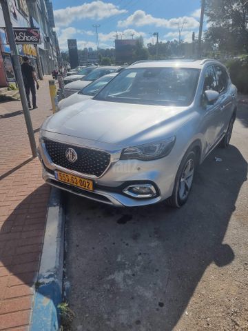 מודעת רכב אם ג'י EHS PHEV