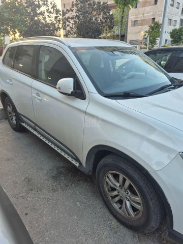 מודעת רכב מיצובישי אאוטלנדר