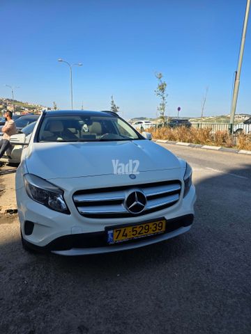 מודעת רכב מרצדס-בנץ GLA