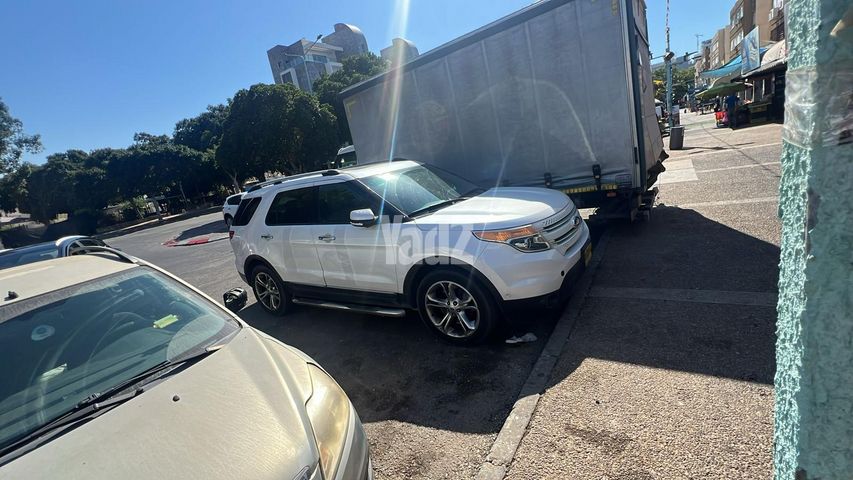 מודעת רכב פורד אקספלורר