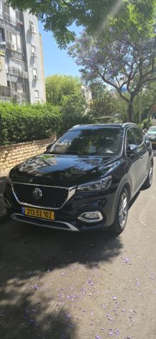 מודעת רכב אם ג'י EHS PHEV
