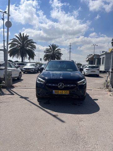 מודעת רכב מרצדס-בנץ GLA