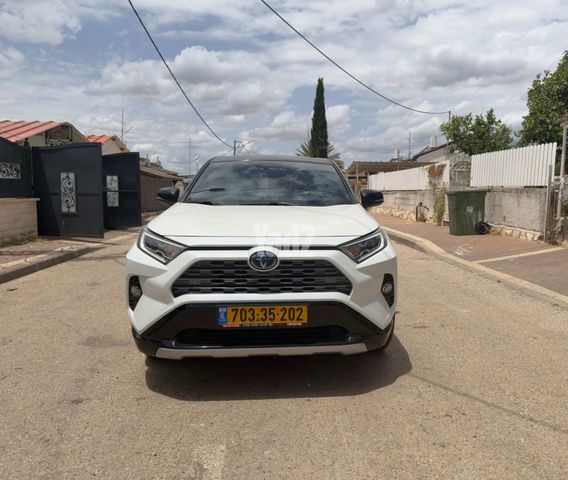 מודעת רכב טויוטה RAV4