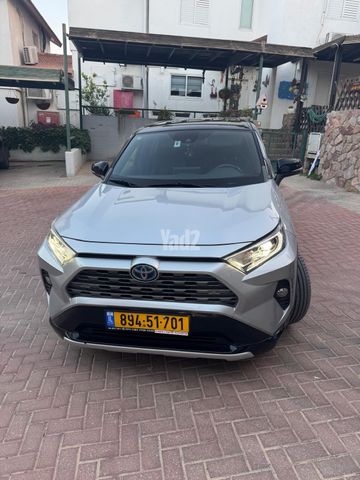 מודעת רכב טויוטה RAV4