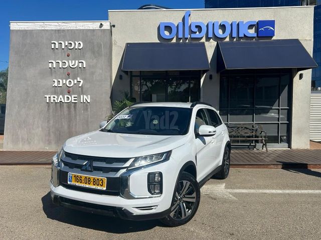 מודעת רכב מיצובישי ASX