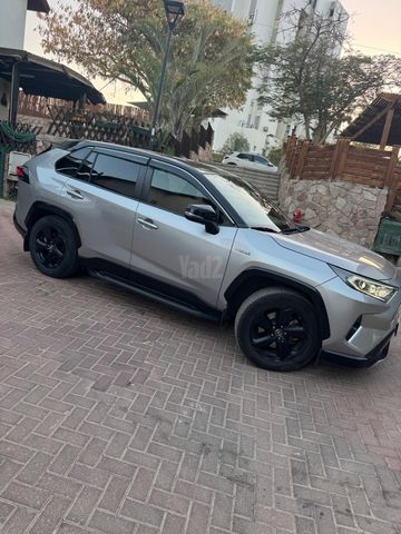מודעת רכב טויוטה RAV4