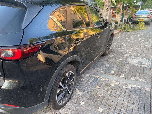 מודעת רכב מאזדה CX-5