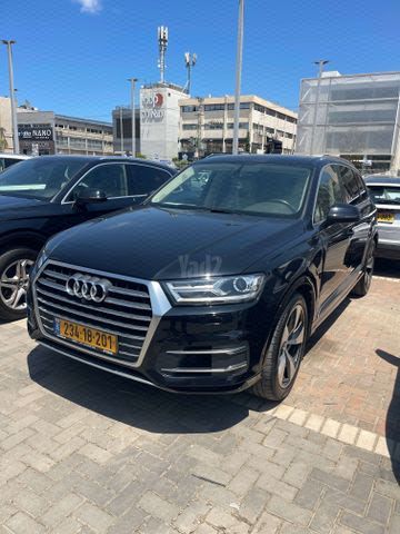 מודעת רכב אאודי Q7