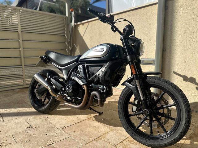 מודעת רכב דוקאטי סקרמבלר אייקון