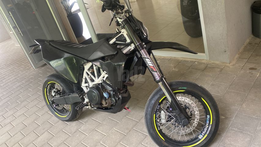 מודעת רכב הוסקוורנה SM701