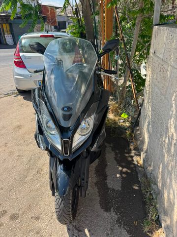 מודעת רכב קימקו דאון-טאון 350