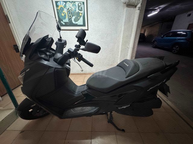 מודעת רכב סאן יאנג ג'וי-מקס Z-250