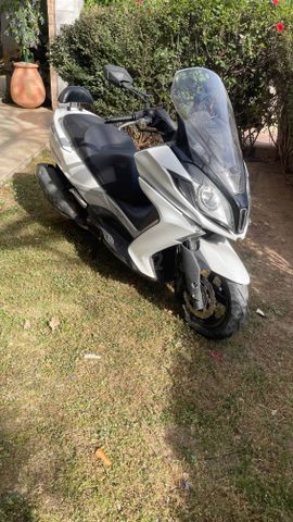 מודעת רכב קימקו דאון-טאון 350