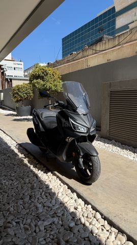 מודעת רכב סאן יאנג ג'וי-מקס Z-250
