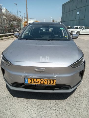 מודעת רכב ג׳ילי Geometry C