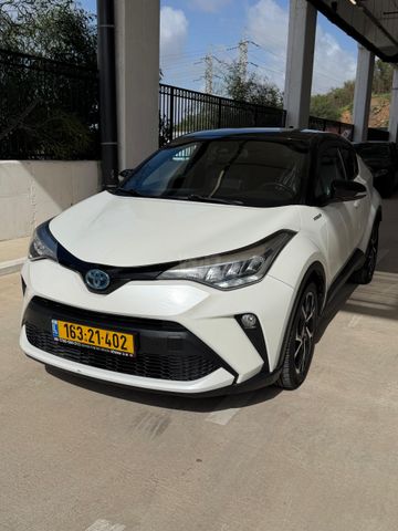 מודעת רכב טויוטה C-HR