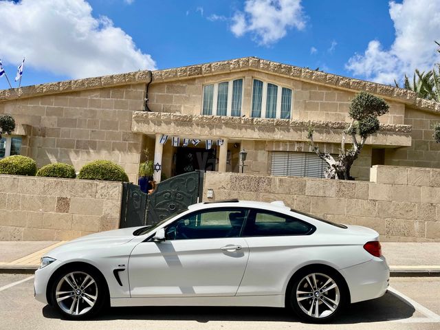 מודעת רכב ב מ וו סדרה 4