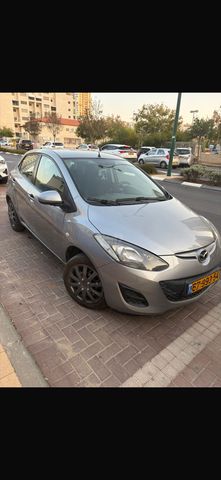 מודעת רכב מאזדה 2 2