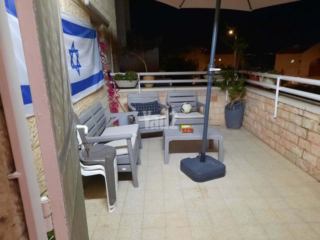 חוט השני 9