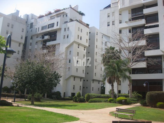 שדרות לוי אשכול 34
