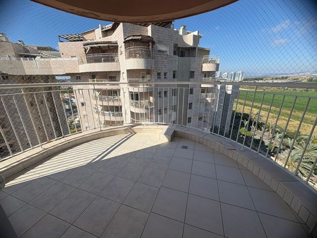 שדרות הבנים 3