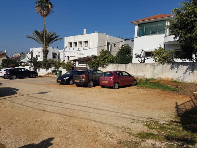 מגרשים, קרית מטלון, פתח תקווה