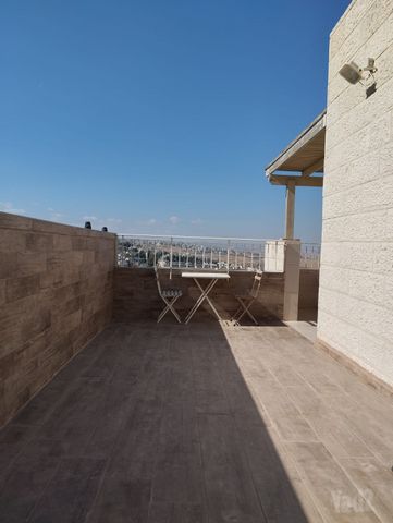 דירה למכירה בירושלים (תיווך) — 4