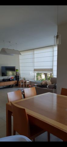 הרצליה ב'