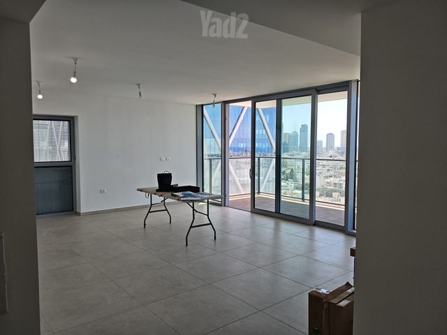 דירה להשכרה בתל אביב יפו (תיווך) — 2