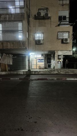 חנויות/ שטח מסחרי, רמת אהרון, בני ברק