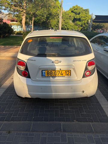 מודעת רכב שברולט סוניק