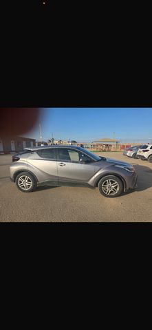 מודעת רכב טויוטה C-HR