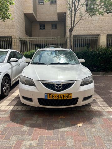 מודעת רכב מאזדה 3