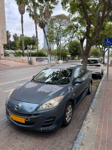 מודעת רכב מאזדה 3