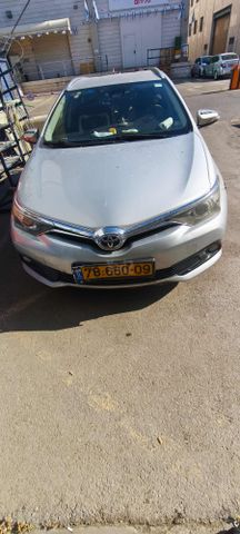 מודעת רכב טויוטה אוריס