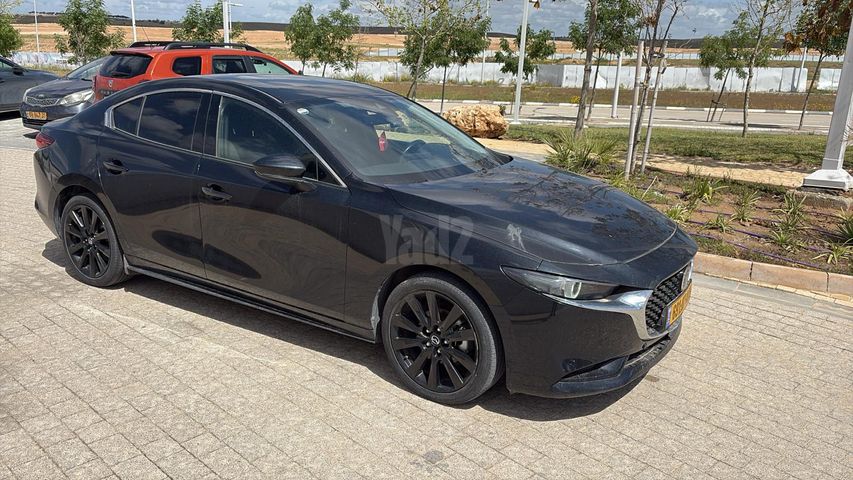 מודעת רכב מאזדה 3