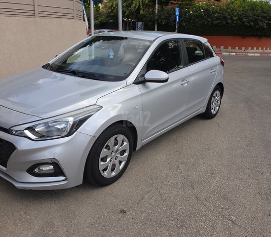 מודעת רכב יונדאי i20