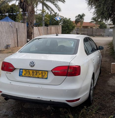 מודעת רכב פולקסווגן ג'טה 