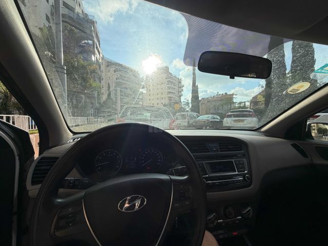 מודעת רכב יונדאי i20